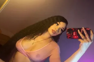 Alaiyna's in town❤ - Image 3